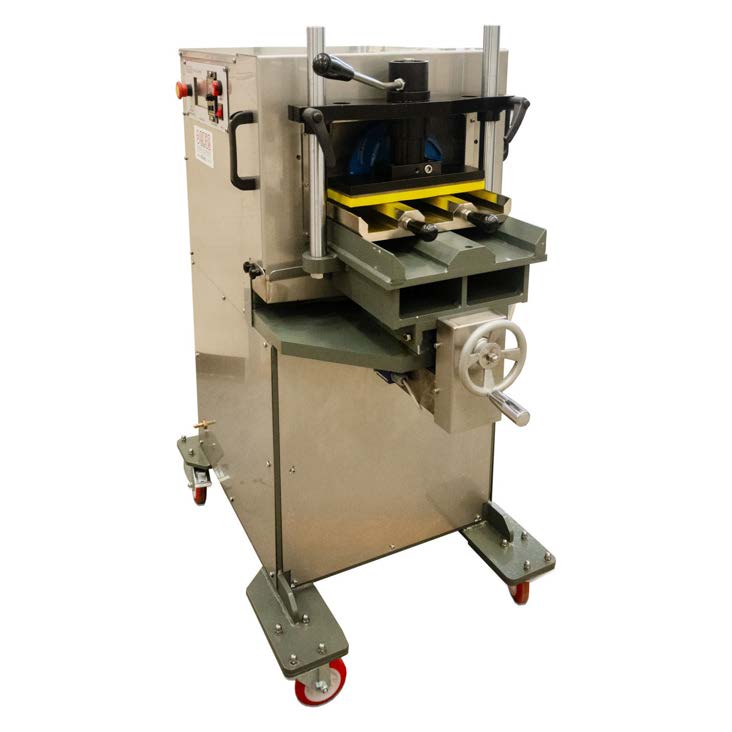 AUTOMATIC GRINDING MACHINE